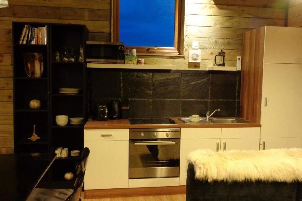 Holiday House With Garden And Sauna 德内斯 外观 照片